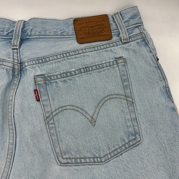 Levi's Light Blue Women's Denim Shorts - Picture 11 of 16